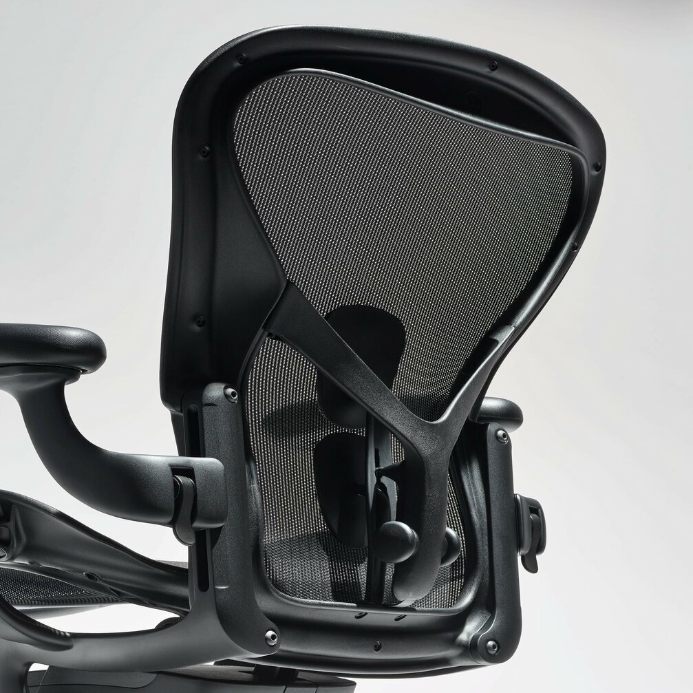 Herman Miller Aeron graphite veľkosť B