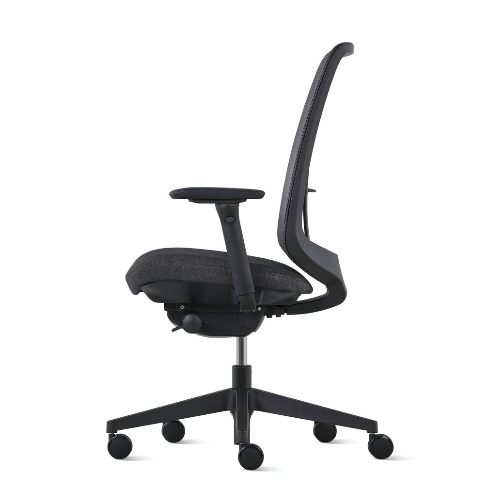 Herman Miller Verus black